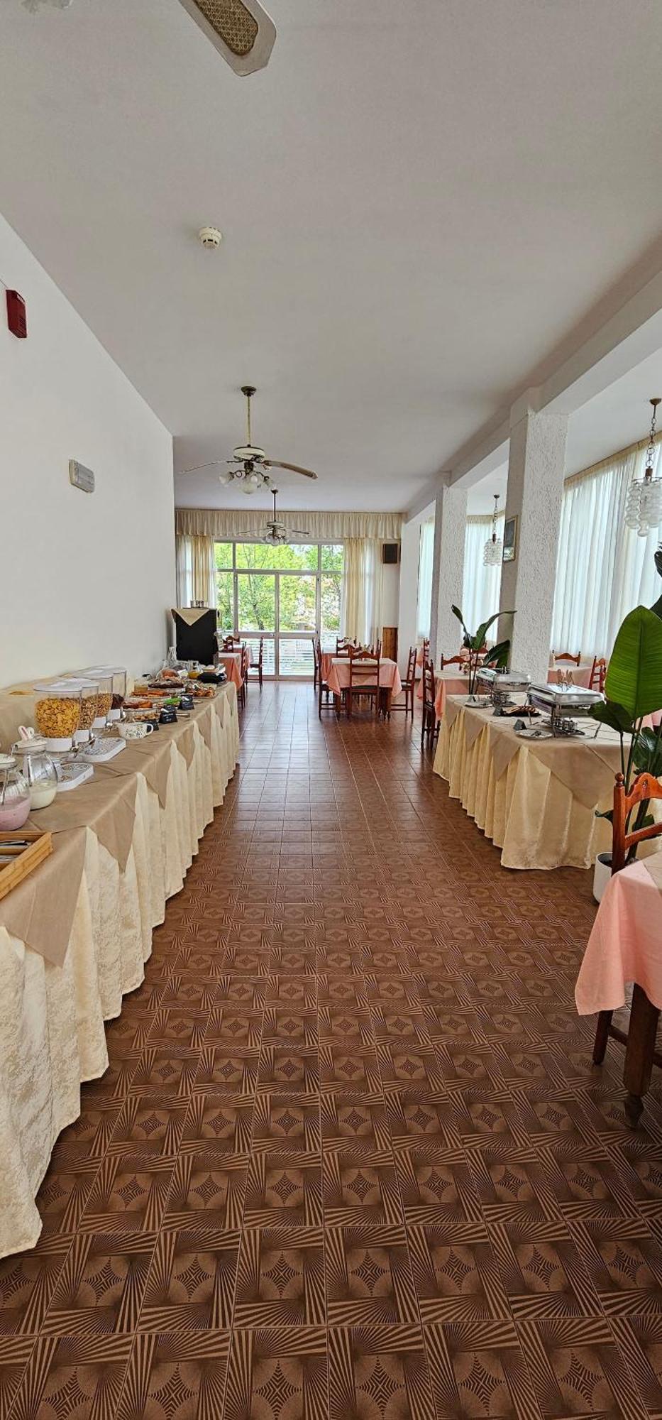 Hotel Sara*** Cesenatico Eksteriør bilde