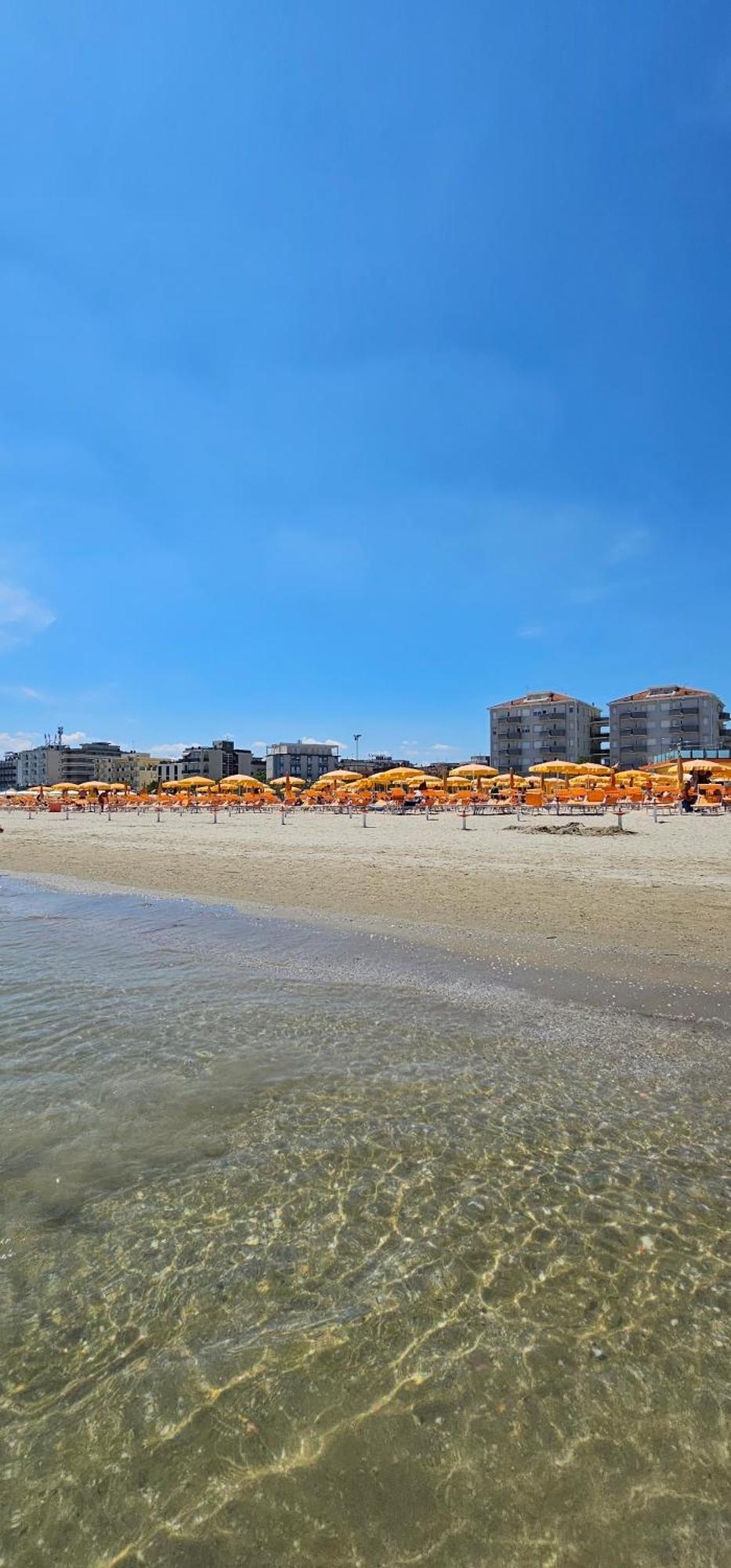 Hotel Sara*** Cesenatico Eksteriør bilde