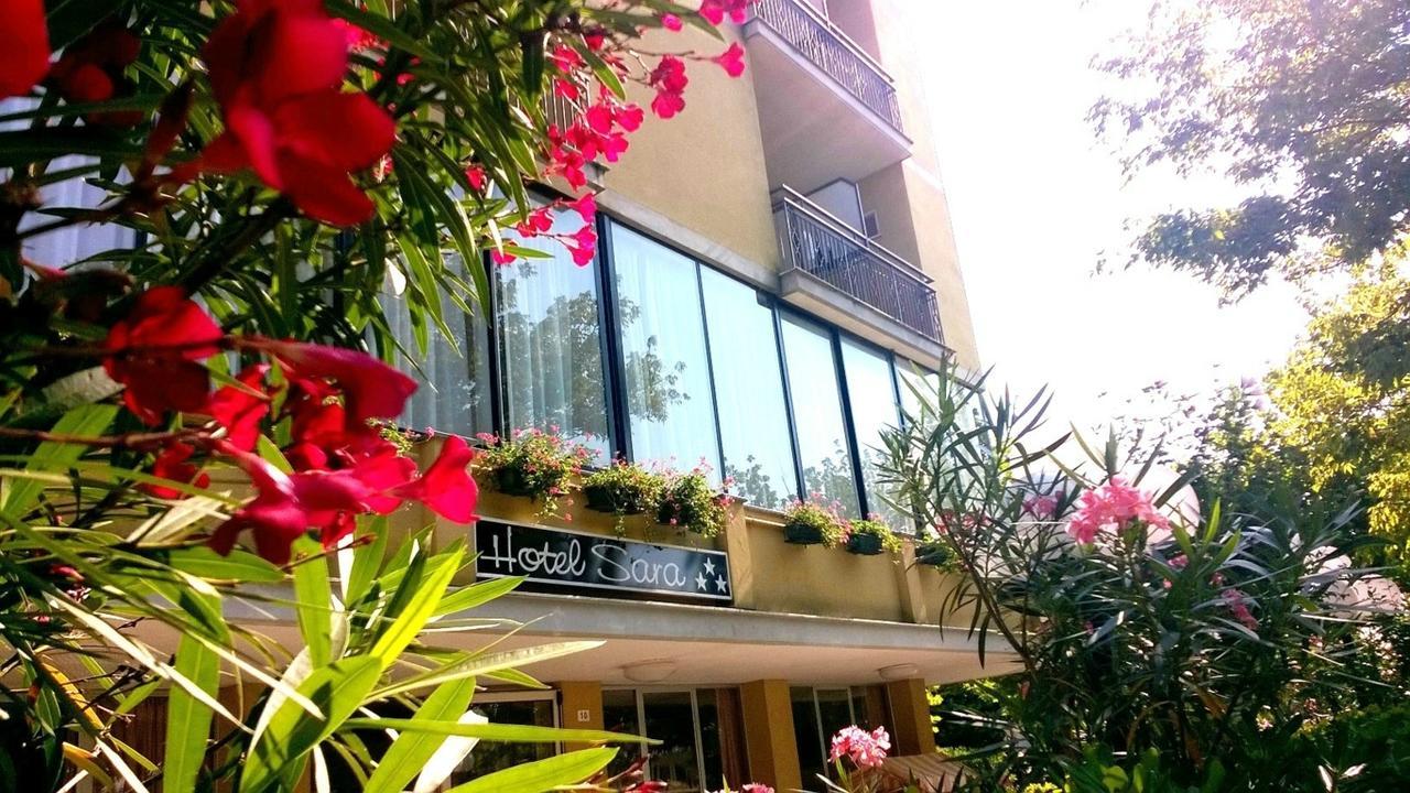 Hotel Sara*** Cesenatico Eksteriør bilde