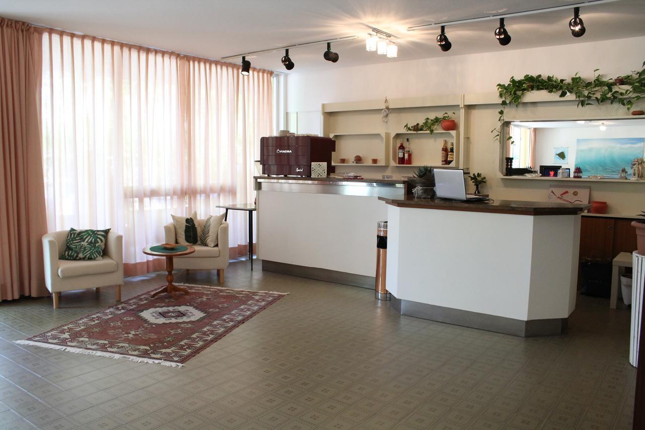Hotel Sara*** Cesenatico Eksteriør bilde