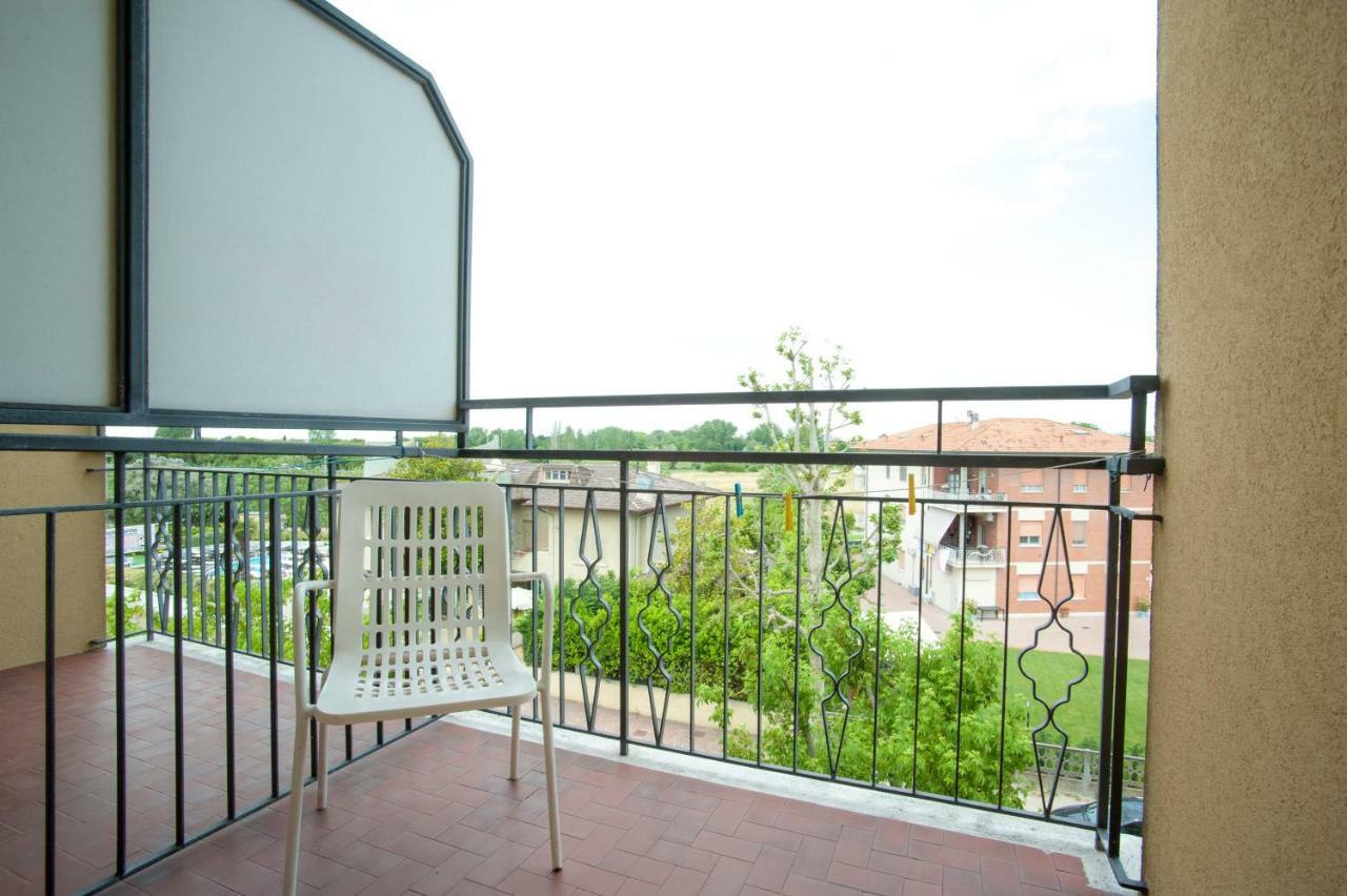 Hotel Sara*** Cesenatico Eksteriør bilde