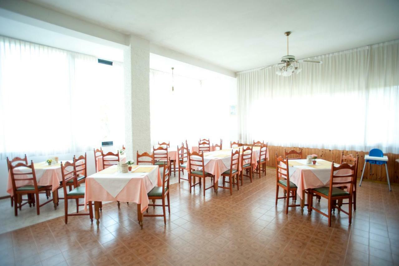 Hotel Sara*** Cesenatico Eksteriør bilde